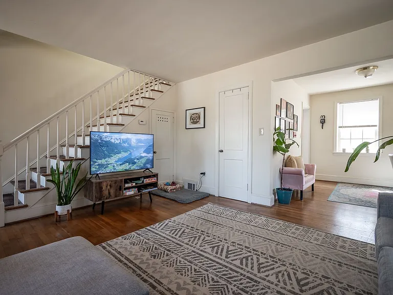 118 University Dr — Photo 10