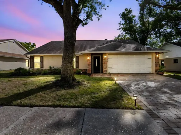 15007 Redcliff Dr, Tampa, FL 33625