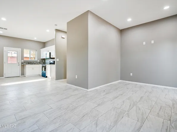 4839 E Baker St, Tucson, AZ 85711