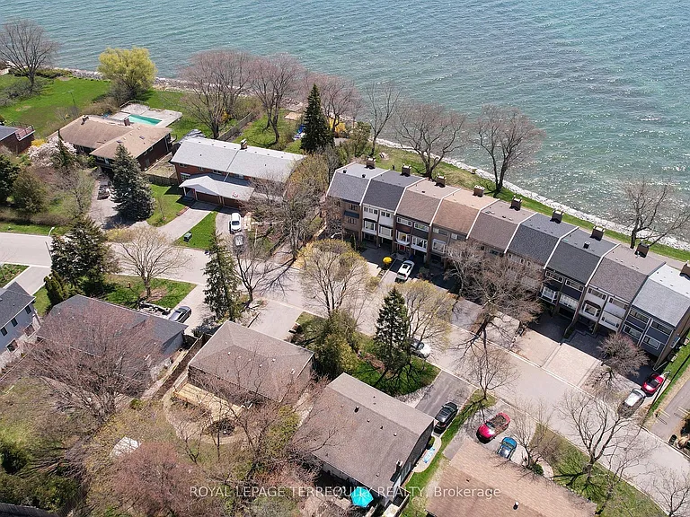 2055 Waters Edge Dr — Photo 30