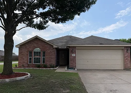 301 Meadow Lark Ln Photo 1 301 Meadow Lark Ln Photo 1
