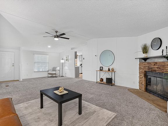 5th image of 4631 Lyndi Ln