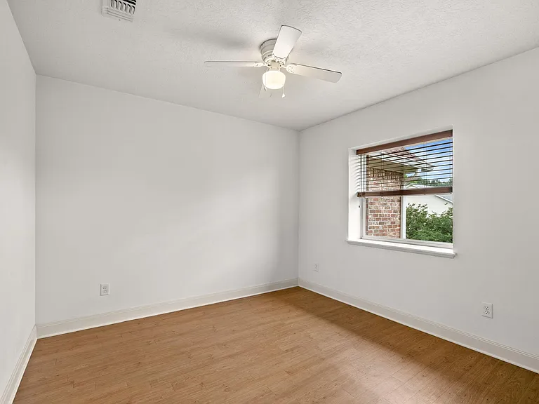 169 Cypress St #1 — Photo 12