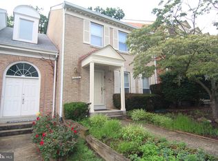 12230 Tildenwood Dr, Rockville, MD 20852