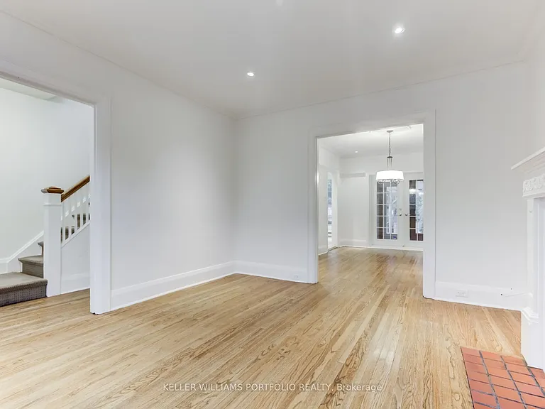 213 Erskine Ave — Photo 3