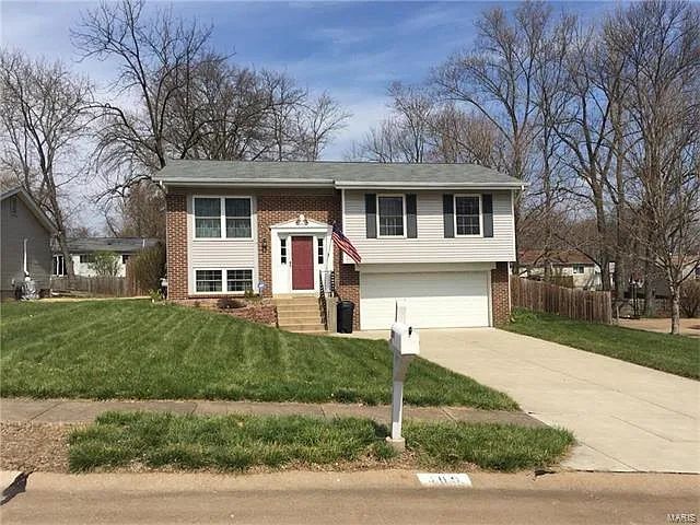 309 Warwick Ln photo 1