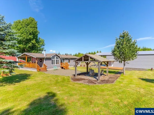 7601 Fire Hall Rd, Grand Ronde, OR 97347