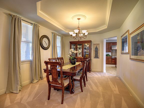 4th image of 1576 Oak Hill Way