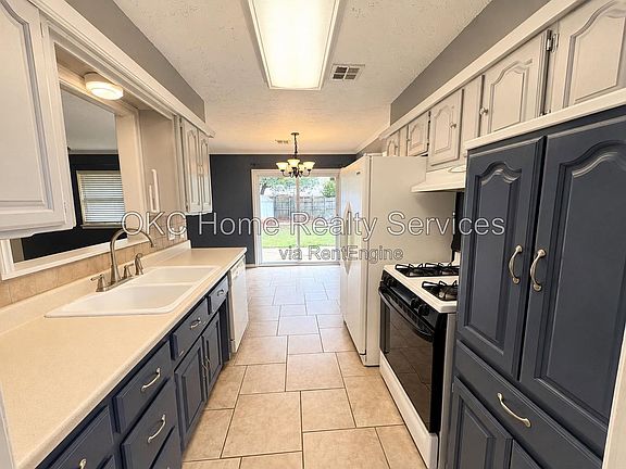2nd image of 4724 Meench Dr