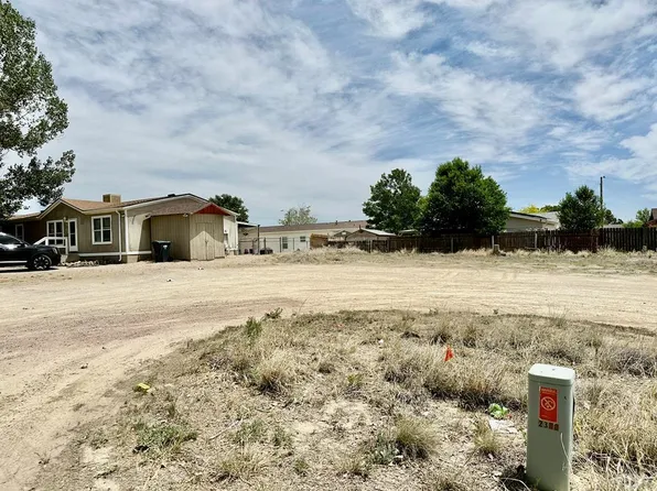 2310 Mountain Valley Ct, Pueblo, CO 81003