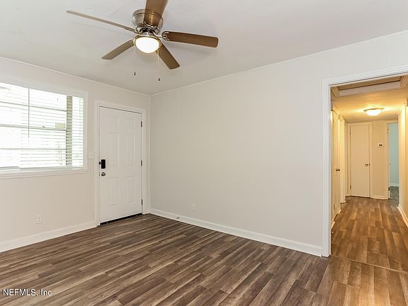 3rd image of 5251 POPPY Drive