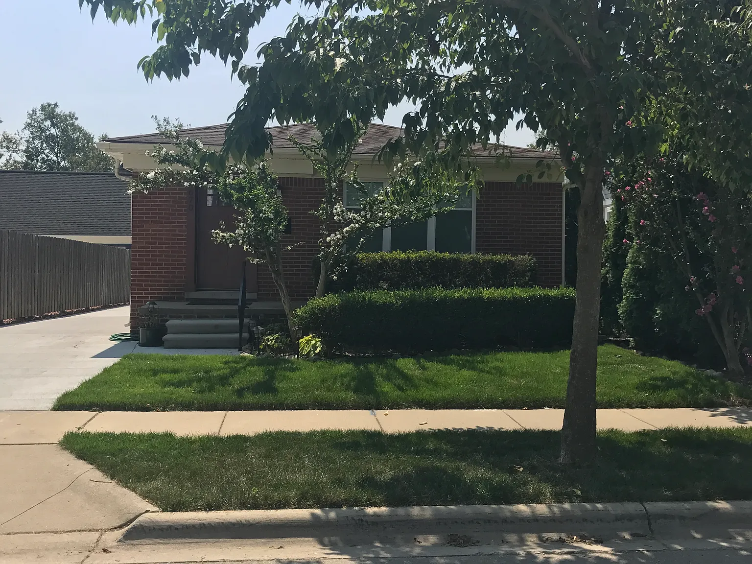 2 bed, 1000 sqft, $3,200 — Photo 2