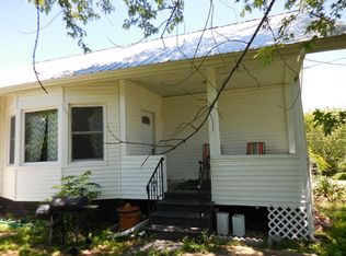 303 Adair St, Adair, IA 50002