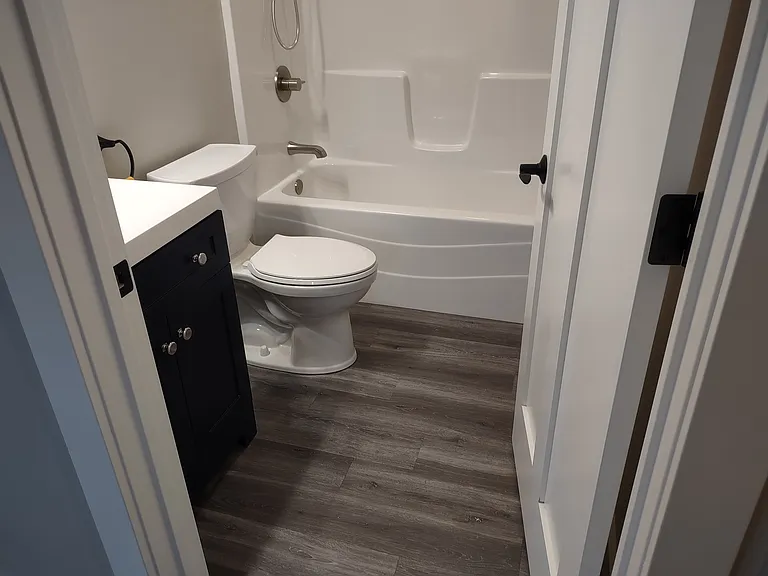 300 W Crawford Ave — Photo 16
