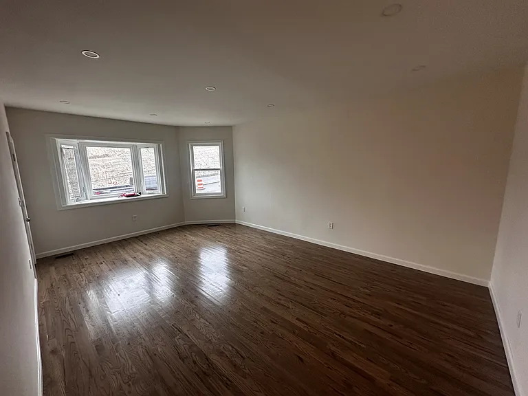 449 Cedar Grove St — Photo 5