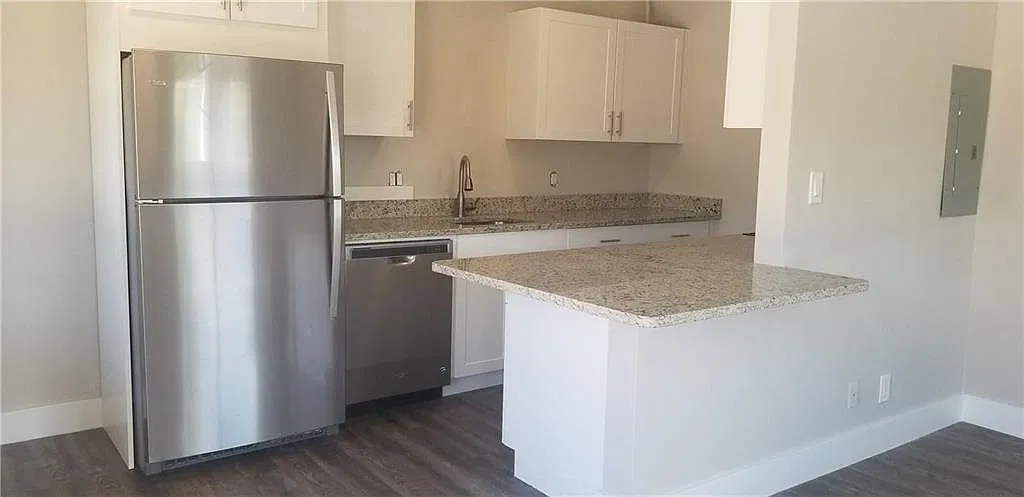 1 bed, 1.0 bath, 650 sqft, $1,800 — Photo 4