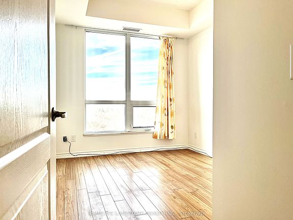 5th image of 8323 Kennedy Rd W #821