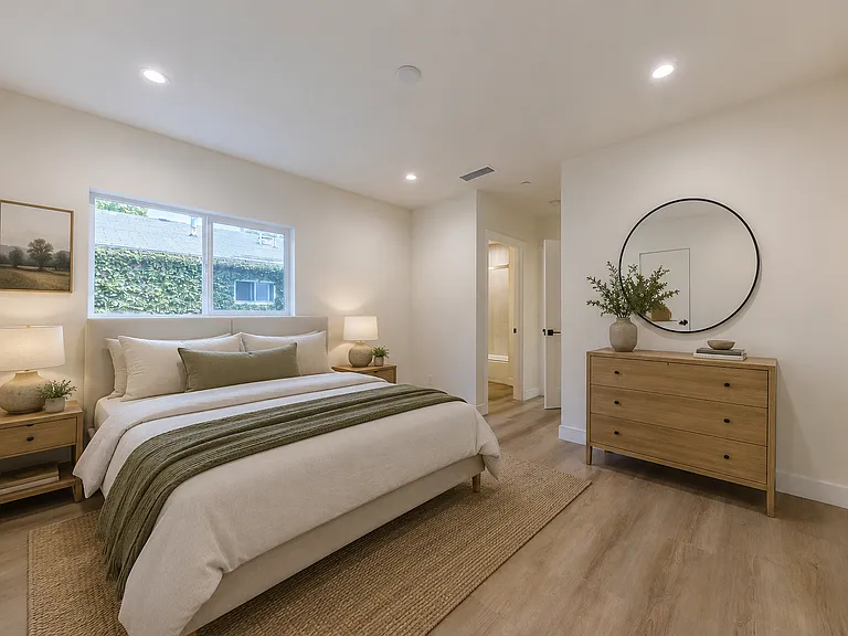 2536 Cotner Ave — Photo 5