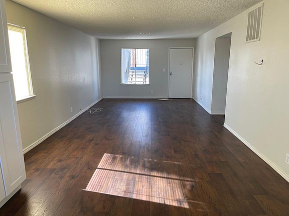 4th image of 4610 W Twain Ave APT A