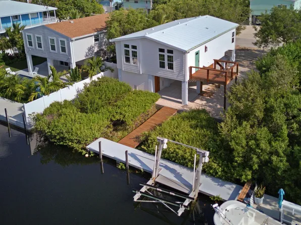 22922 Blackbeard Ln, Cudjoe Key, FL 33042