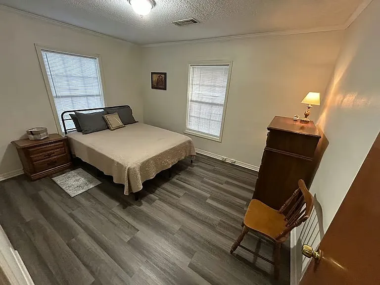 3808 Webster St — Photo 3