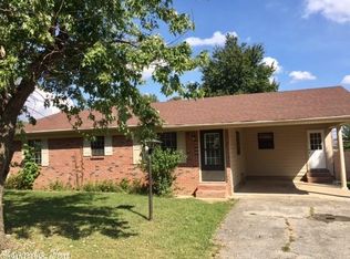 207 Walnut Dr, Paragould, AR 72450