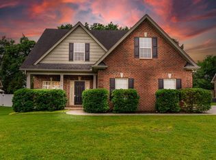 1916 Walking Dr, Murfreesboro, TN 37130