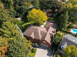 373 Brookview Ct, Ancaster, ON L9G 4E6