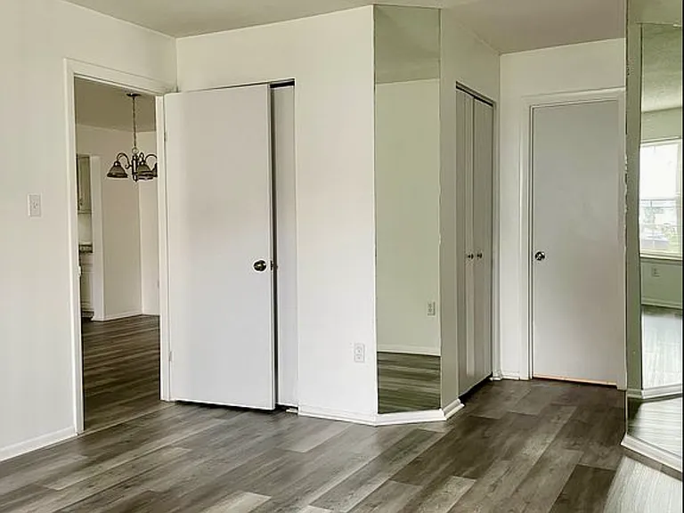 2141 Sanctuary Ct — Photo 27