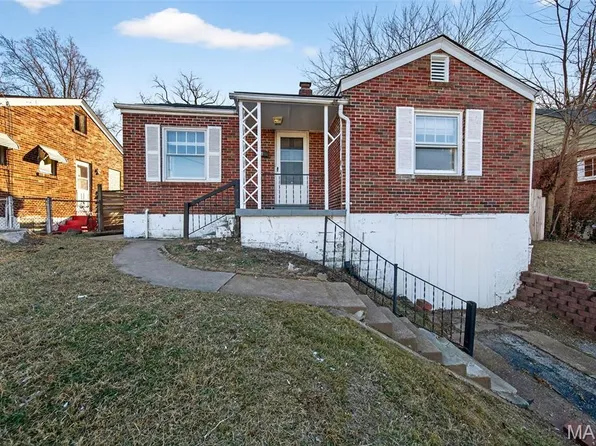 8616 Kendale Dr, Saint Louis, MO 63121