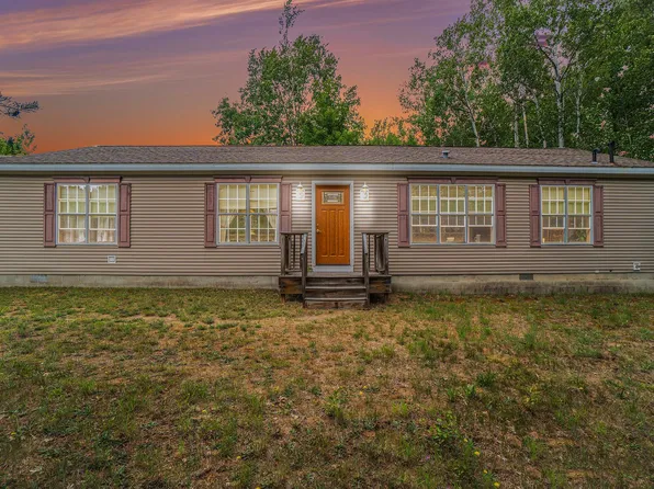 10440 Diamond Park Rd, Interlochen, MI 49643