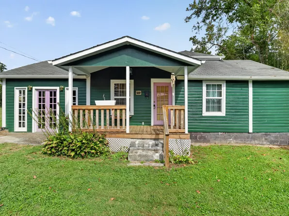 416 N Brownlow St, Rogersville, TN 37857