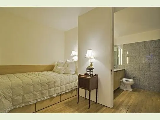 Sold by Stribling | media 1