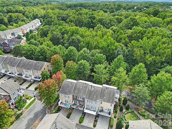 4th image of 625 6th Baxter Xing