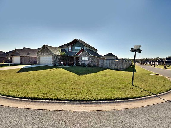 4th image of 1225 Crabapple Dr