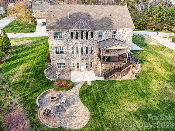 2nd image of 2708 Runyon Ct