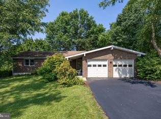 398 Ellis Woods Rd, Pottstown, PA 19465