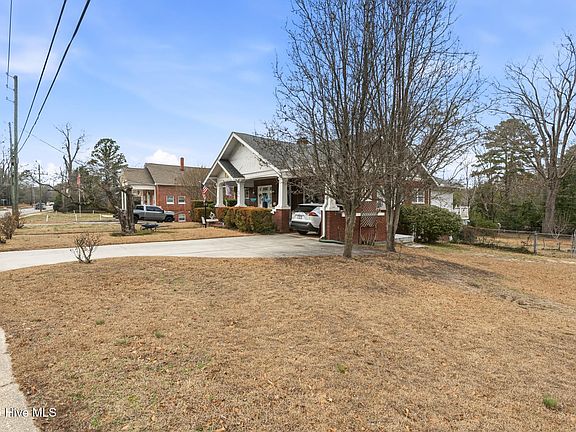 4th image of 1113 Fayetteville Road