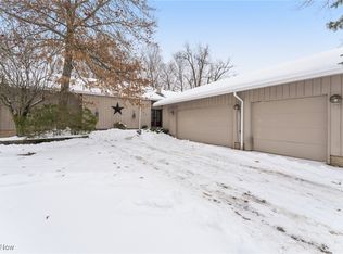 604 W Acadia Point, Aurora, OH 44202