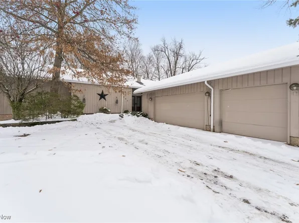 604 W Acadia Point, Aurora, OH 44202