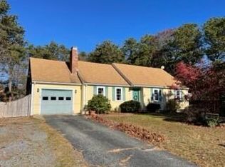 14 Chandler Gray Rd, West Yarmouth, MA 02673