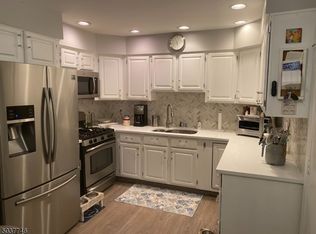 204 Heights Dr, Haledon, NJ 07508