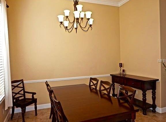 5th image of 1011 Carriage Park Dr