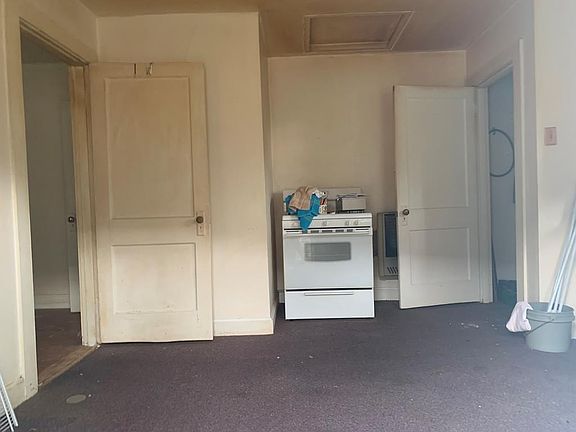 5th image of 1645 W Parrish Ave