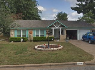 7017 Van Natta Ln, Fort Worth, TX 76112
