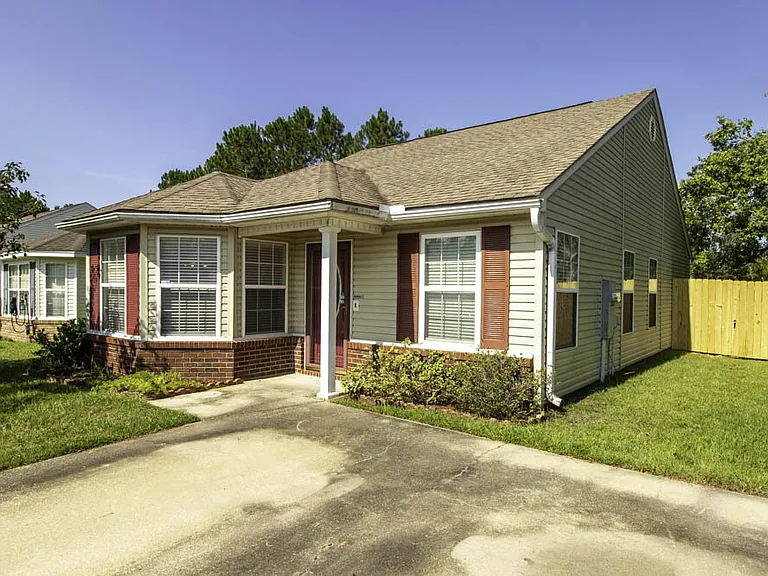 11107 Dede Dr — Photo 3