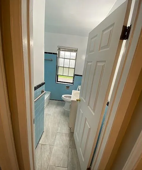 4837 Cadieux Ave #9 — Photo 9