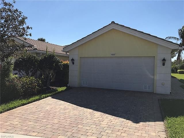 1st image of 15421 Orlanda Dr