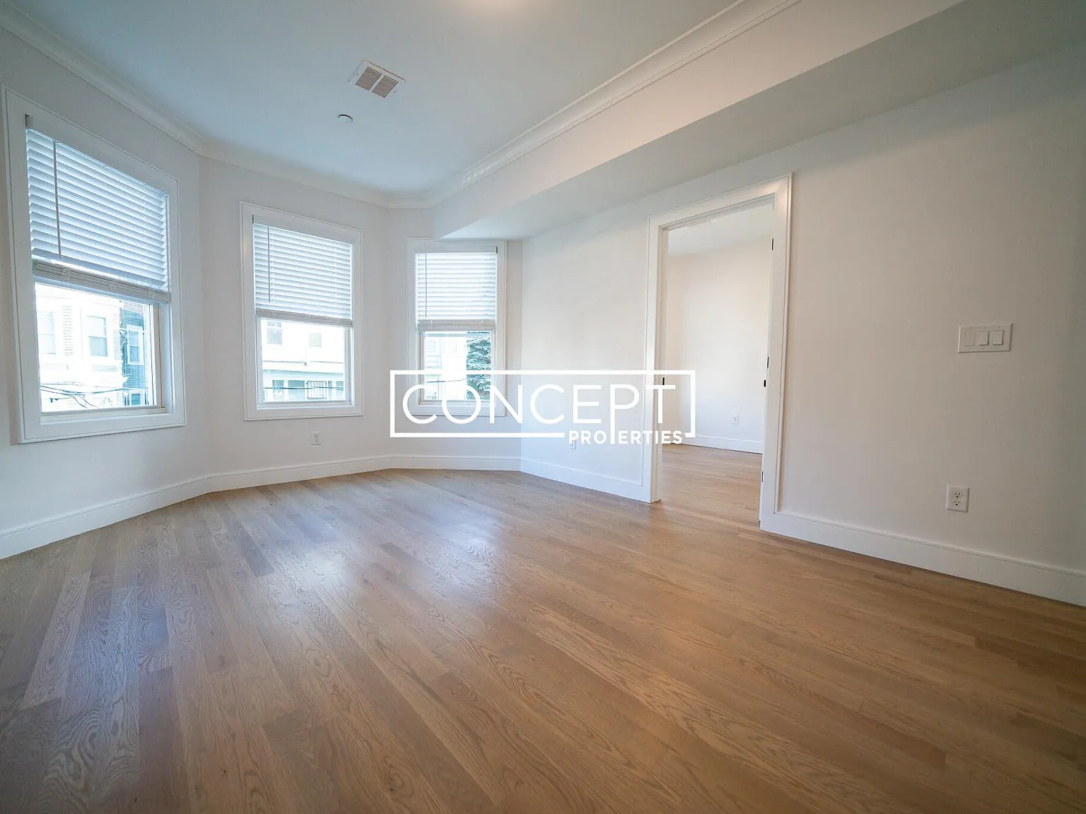 4 bed, $5,000 — Photo 2