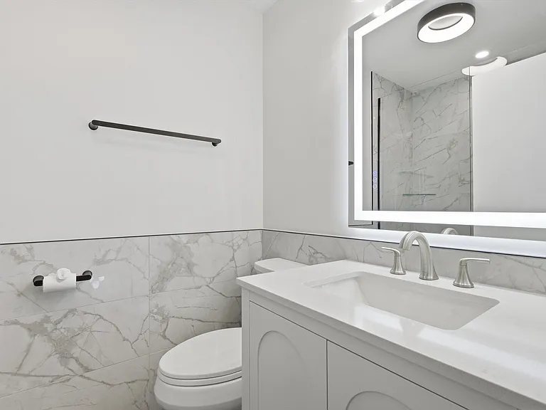 5510 S Cornell Ave #D — Photo 10